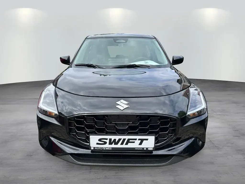 Neu Suzuki Swift Comfort 83 PS (61 kW) 2026 Super black pearl met. Kleinwagen