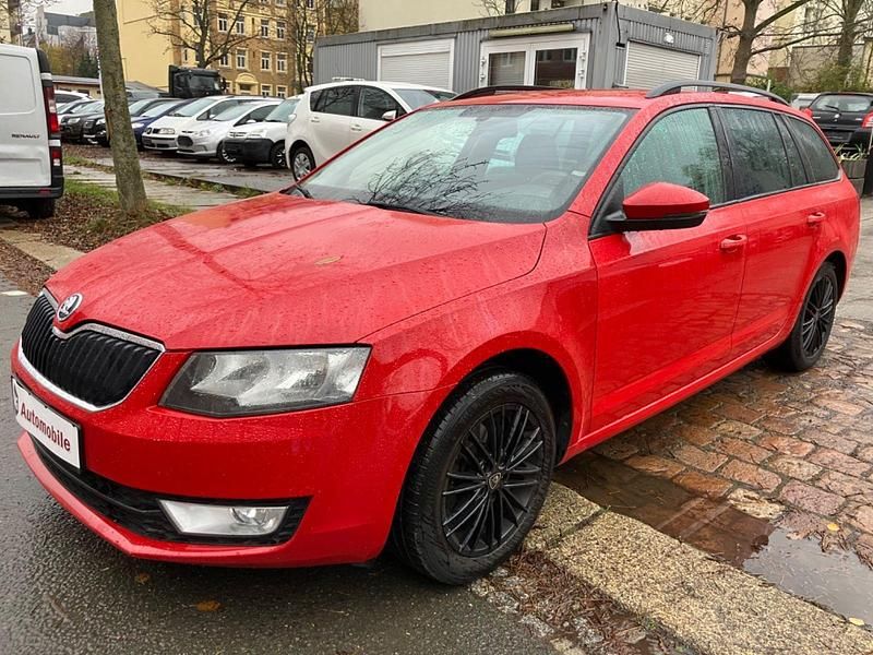 Rot Gebraucht 2013 Skoda Octavia Ambition Kombi | 3.700 € - Bild 1/4