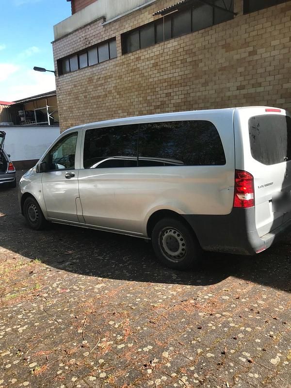 Gebraucht Mercedes Vito 163 PS (119 kW) 2018 Silber Van