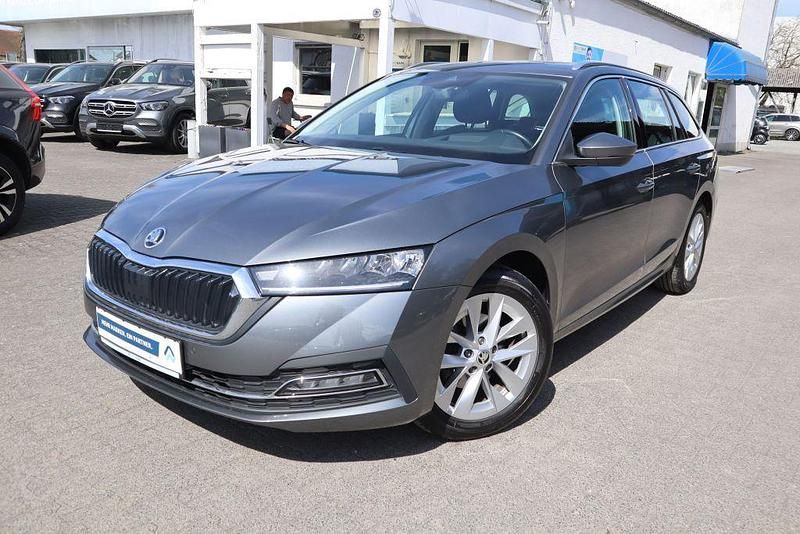 Gebraucht Skoda Octavia Style 150 PS (110 kW) 2022 Graphite grey metallic Kombi