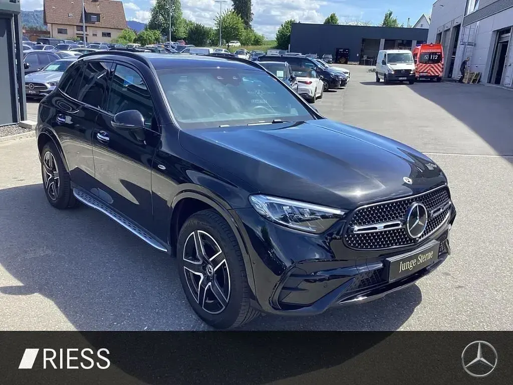 Gebraucht Mercedes GLC300de AMG 333 PS (244 kW) 2025 Schwarz SUV