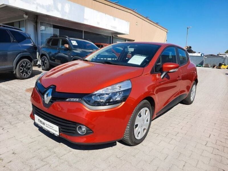Rot Gebraucht 2013 Renault Clio IV Kleinwagen | 6.990 € (Fairer Preis) - Bild 1/4