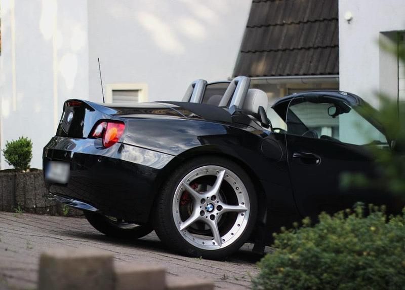 Gebraucht BMW Z4 192 PS (141 kW) 2003 Schwarz Cabrio