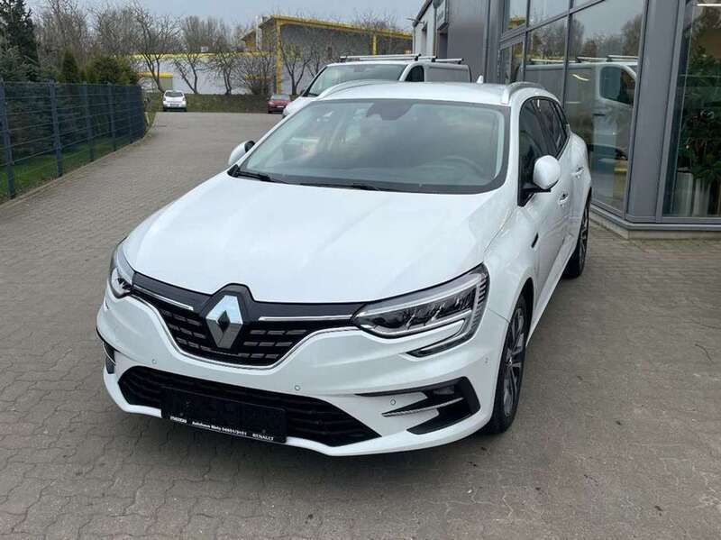 Perlmuttweiß (metallic) Gebraucht 2023 Renault Mégane GrandTour Techno Kombi | 26.890 € (Teuer) - Bild 1/4