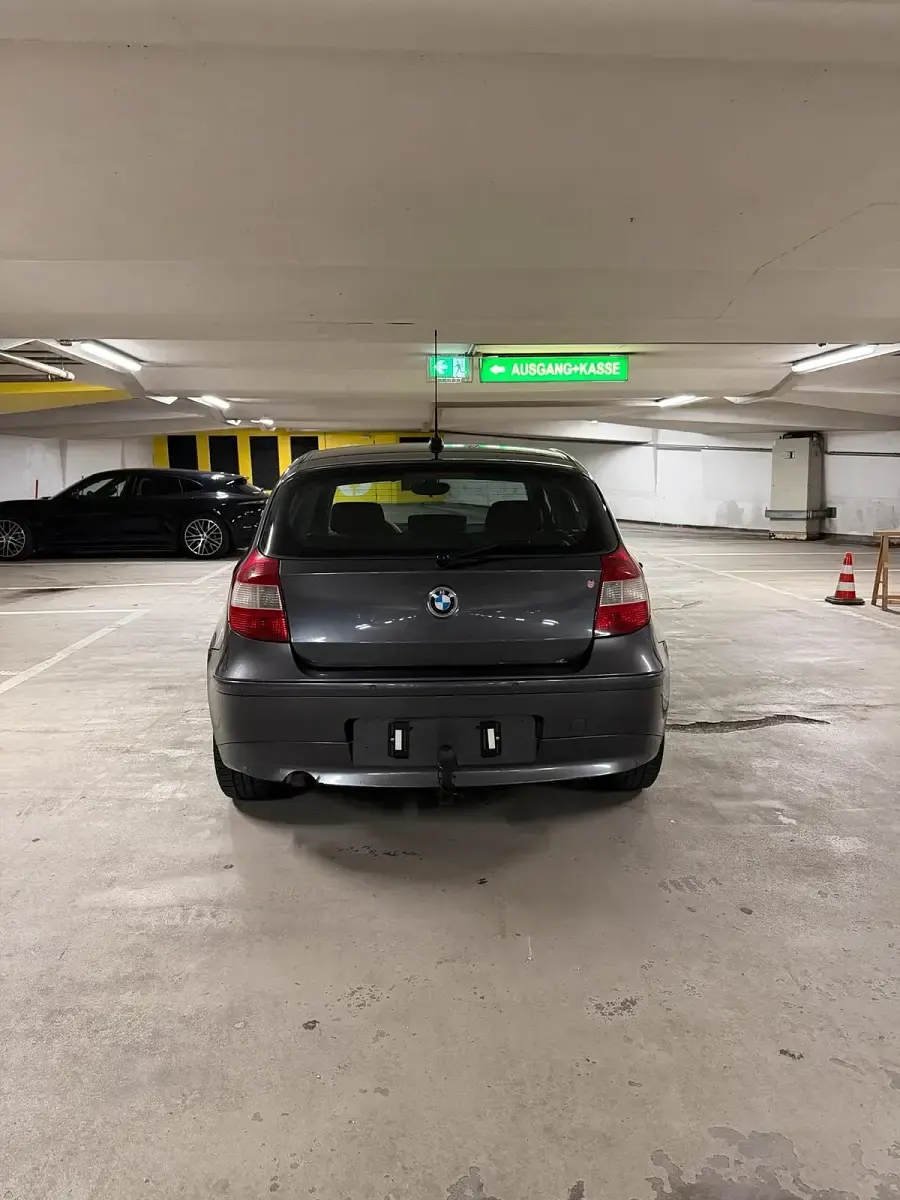 Gebraucht BMW 120 163 PS (119 kW) 2005 Grau Kleinwagen
