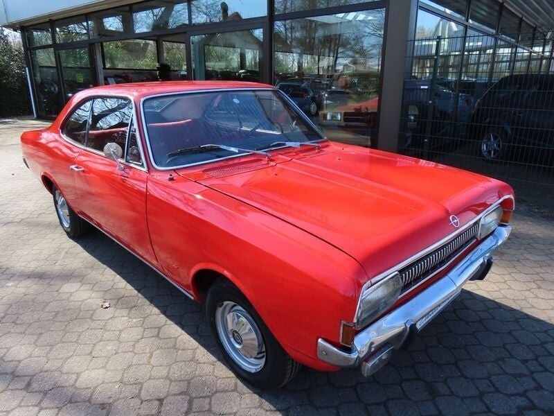 Rot Gebraucht 1972 Opel Rekord Coupé | 10.900 € - Bild 1/4