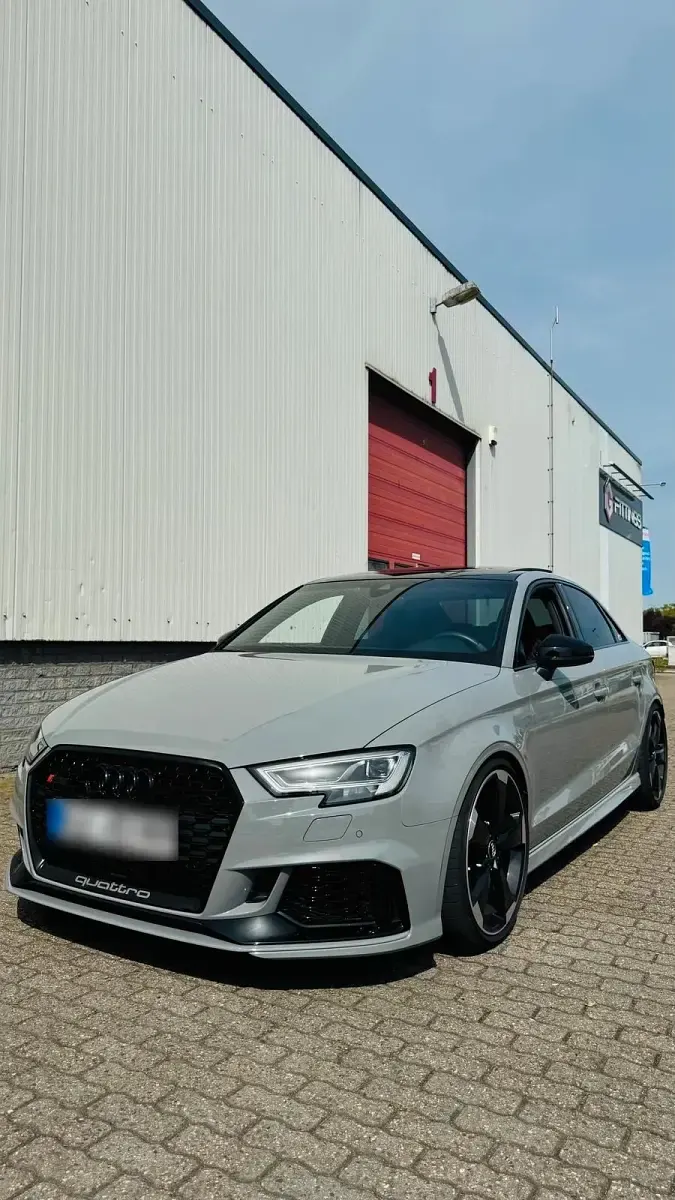 Gebraucht Audi RS3 Comfort 400 PS (294 kW) 2020 Grau Limousine