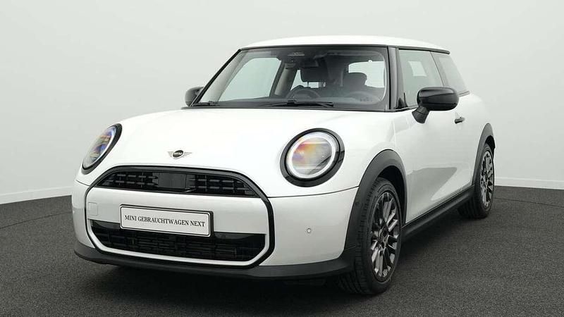 Weiß Gebraucht 2024 Mini Cooper Classic Kleinwagen | 26.374 € (Fairer Preis) - Bild 1/4