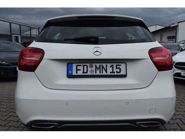 Gebraucht Mercedes A200 Urban 136 PS (100 kW) 2016 Limousine