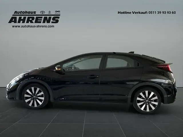 Gebraucht Honda Civic Comfort 141 PS (103 kW) 2016 Dunkel schwarz sonderlack Limousine