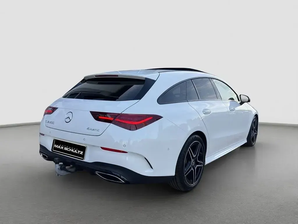 Gebraucht Mercedes CLA250 AMG 224 PS (164 kW) 2024 Weiß Coupé