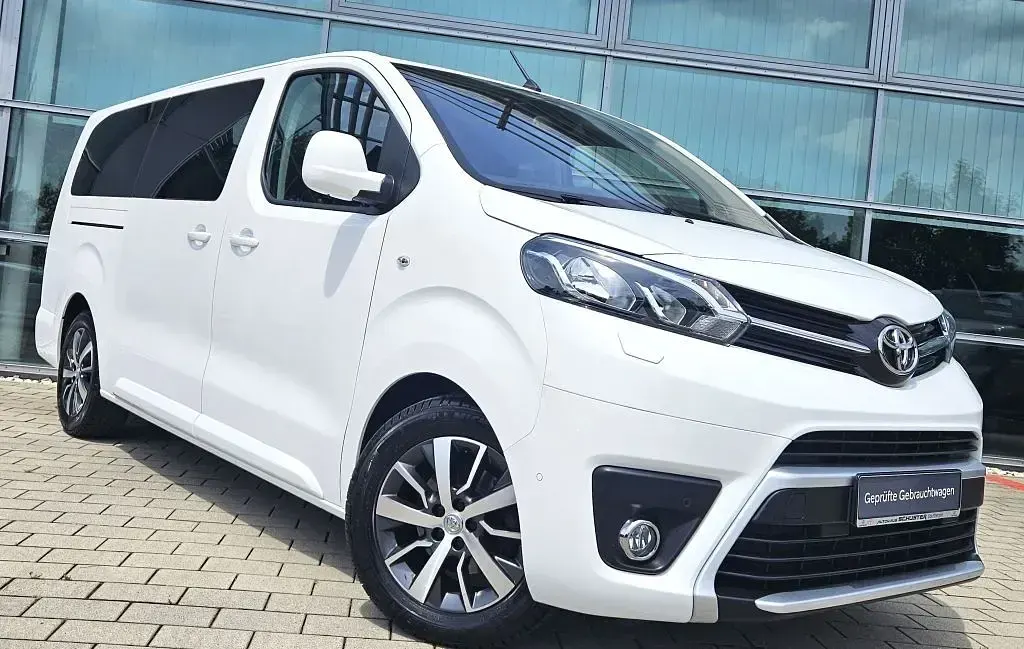 Gebraucht Toyota Proace Verso Plus 177 PS (130 kW) 2021 Weiß Kombi