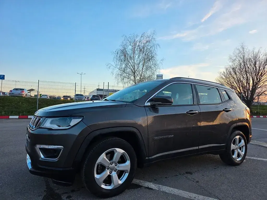 Occasion Jeep Compass Limited 140 ch (102 kW) 2018 Marron SUV