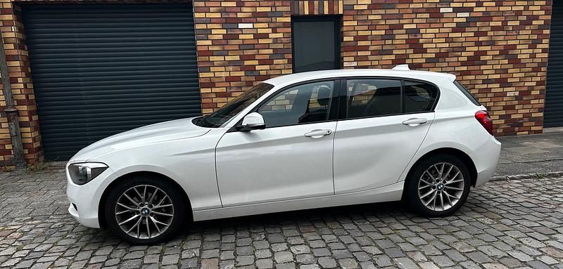 Weiß Gebraucht 2012 BMW 116 Kleinwagen | 7.200 € (Etwas zu teuer) - Bild 1/4