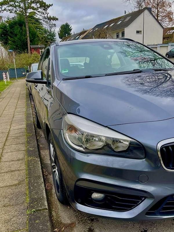 Gebraucht BMW 218 M Sport 150 PS (110 kW) 2015 Grau Van / Kleinbus