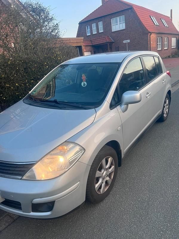 Gebraucht Nissan Tiida 126 PS (92 kW) 2008 Grau Kleinwagen