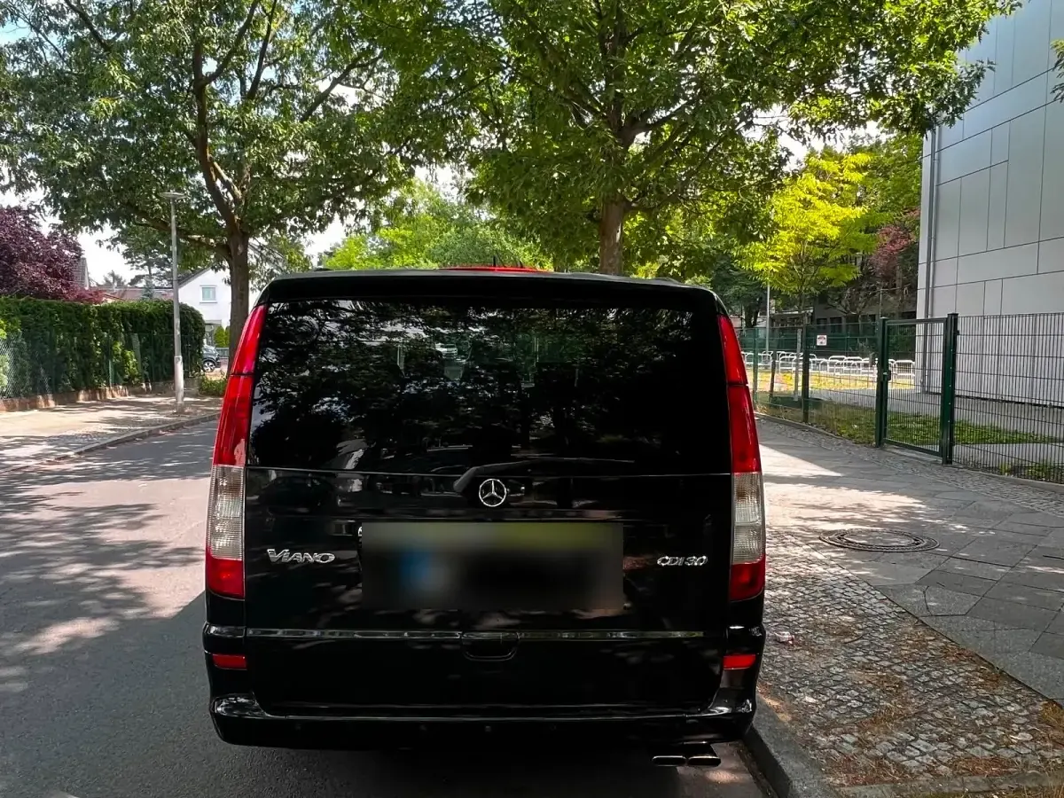 Gebraucht Mercedes Viano 204 PS (150 kW) 2009 Schwarz Van / Kleinbus