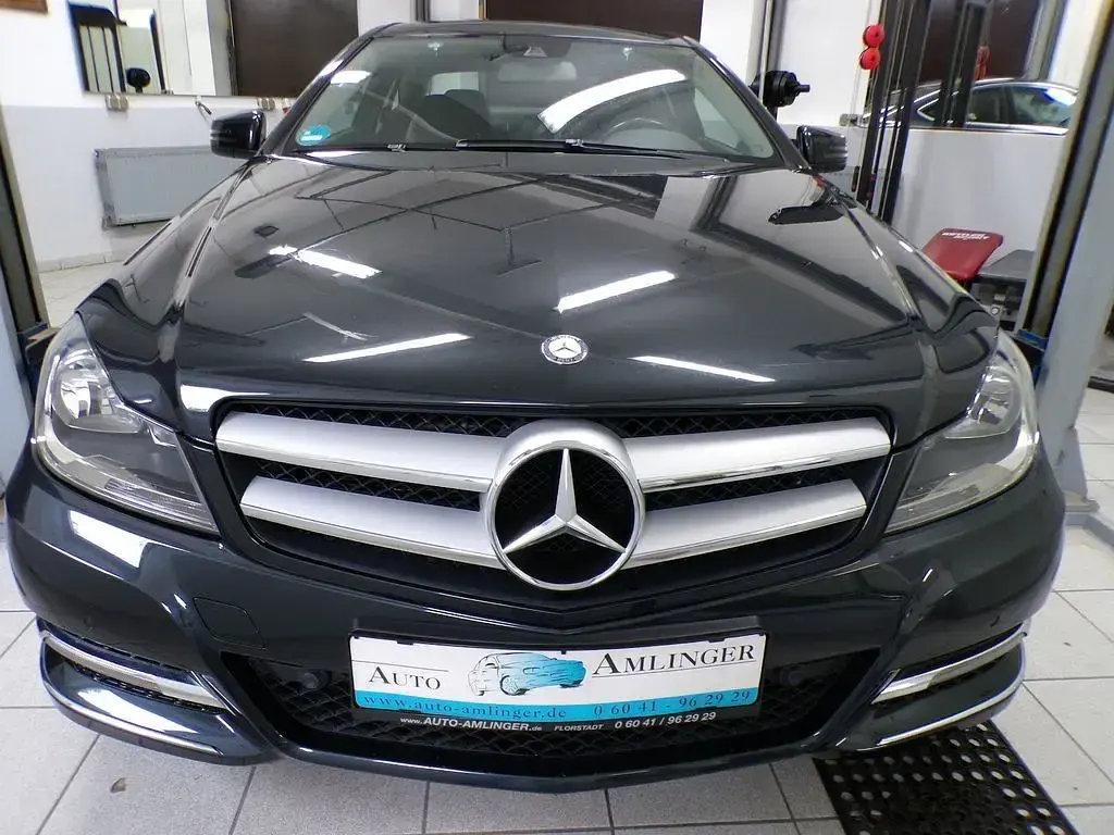 Gebraucht Mercedes C180 156 PS (114 kW) 2012 Schwarz Coupé