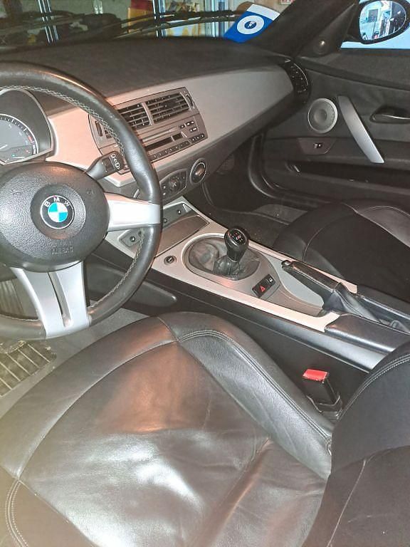 Gebraucht BMW Z4 Performance 192 PS (141 kW) 2003 Schwarz Cabrio