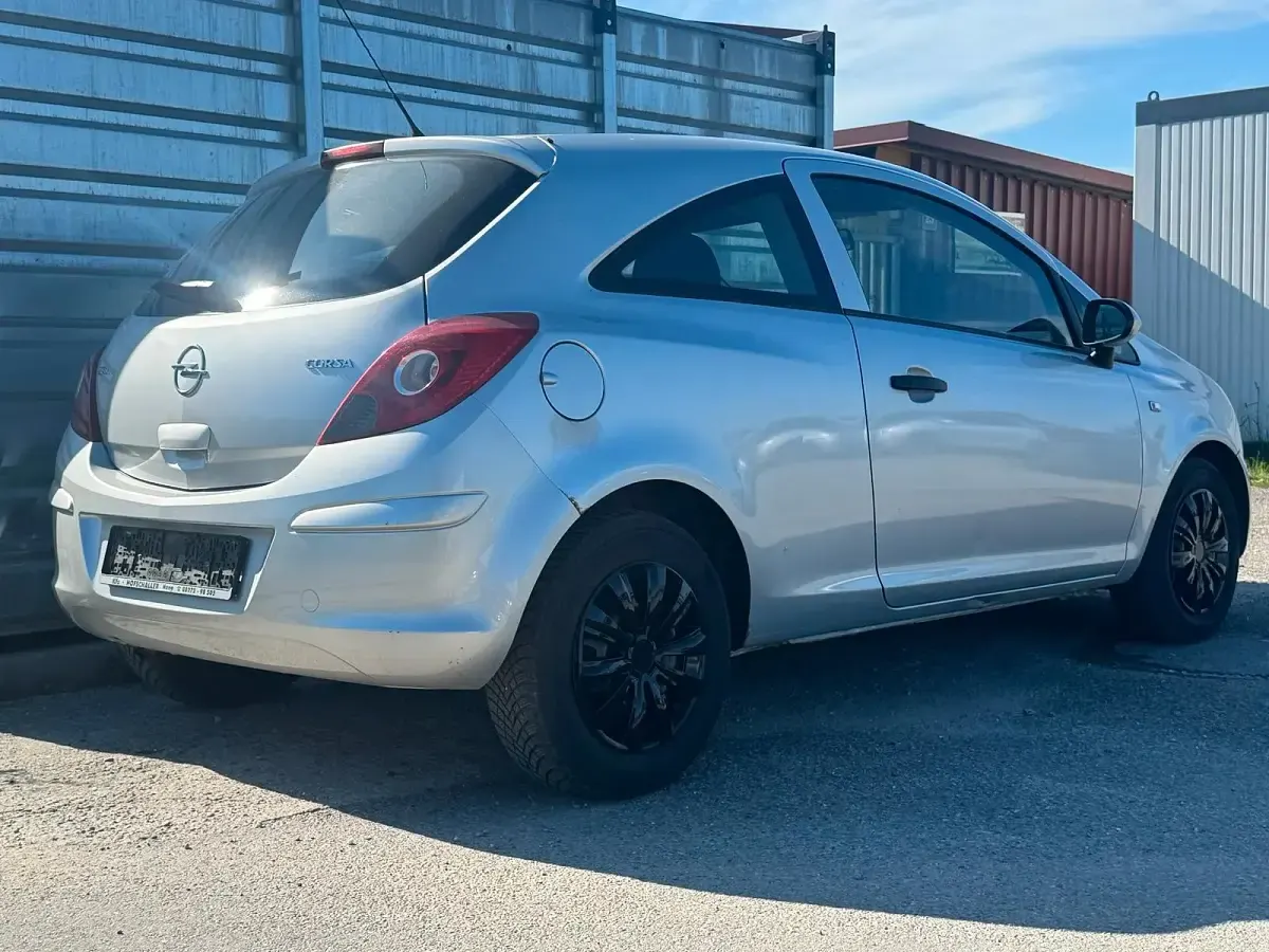 Gebraucht Opel Corsa Basis 60 PS (44 kW) 2009 Grau Kleinwagen
