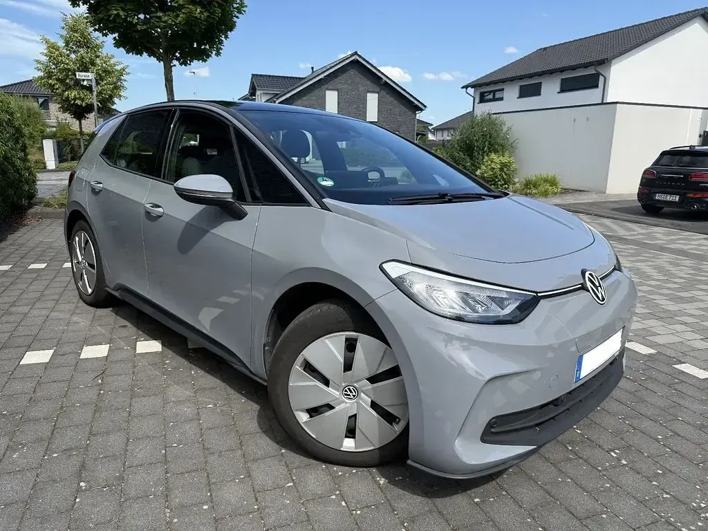 Gebraucht VW ID.3 Pro 150 kW (204 PS) 2024 Grau Kleinwagen