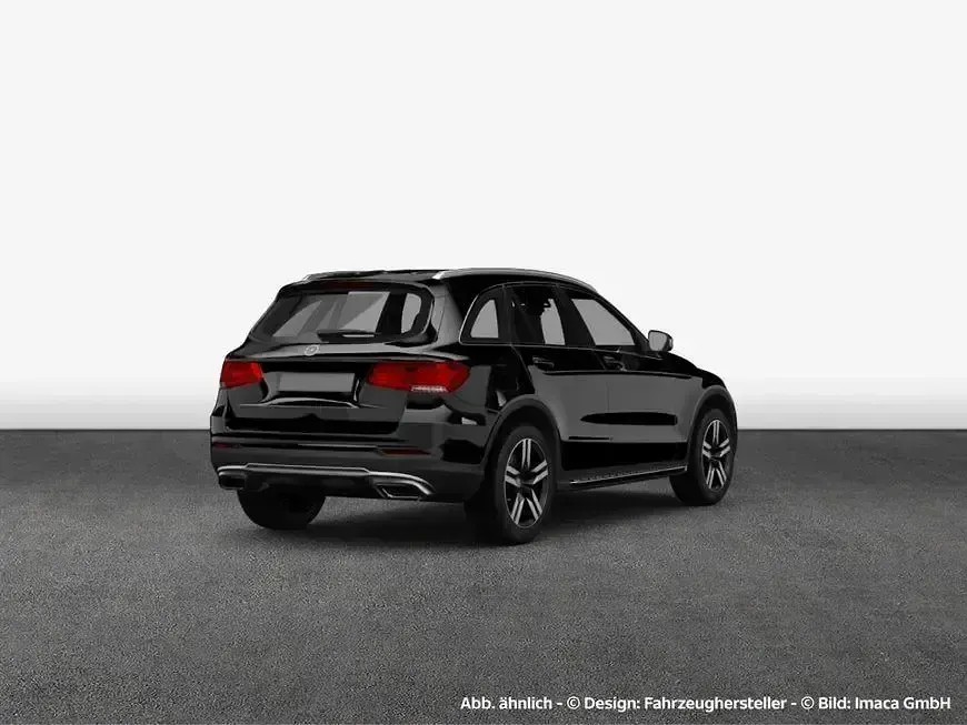 Gebraucht Mercedes GLC300e AMG 211 PS (155 kW) 2021 Schwarz SUV
