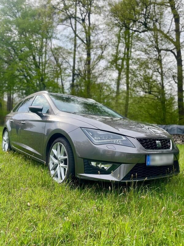 Grau Gebraucht 2015 Seat Leon FR Kombi | 11.000 € (Fairer Preis) - Bild 1/4