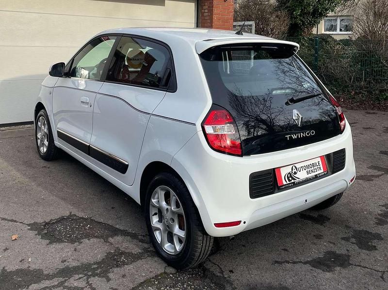Gebraucht Renault Twingo Intens 90 PS (66 kW) 2016 Weiß Kleinwagen