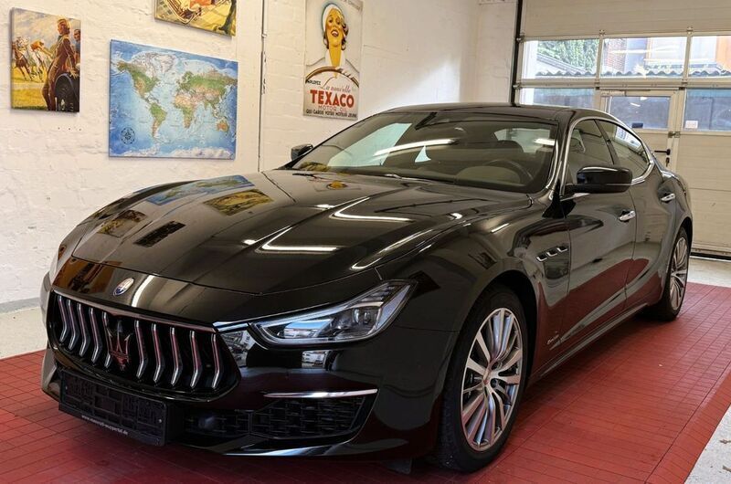 Gebraucht Maserati Ghibli GranLusso 349 PS (256 kW) 2021 Schwarz Coupé