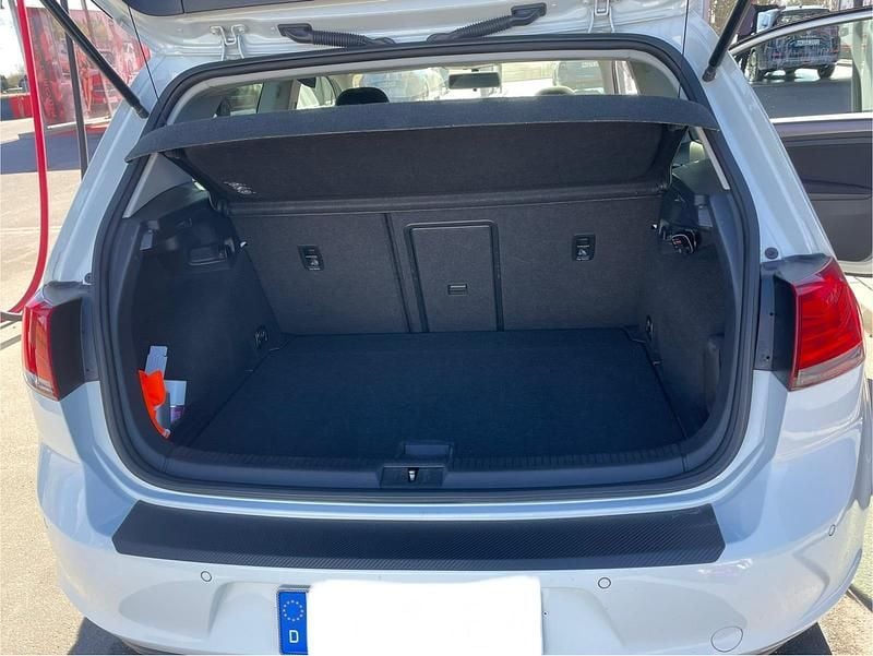 Gebraucht VW Golf VII 84 PS (61 kW) 2016 Weiß Limousine