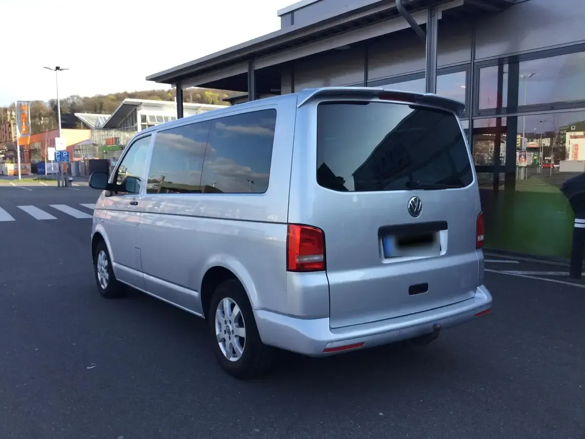 Używany VW Multivan 140 KM (102 kW) 2012 Srebrny Minivan