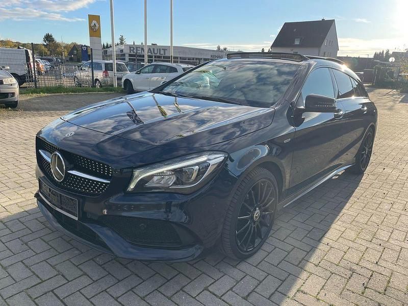 Blau Gebraucht 2019 Mercedes CLA220 Shooting Brake AMG line Kombi | 19.990 € (Fairer Preis) - Bild 1/4