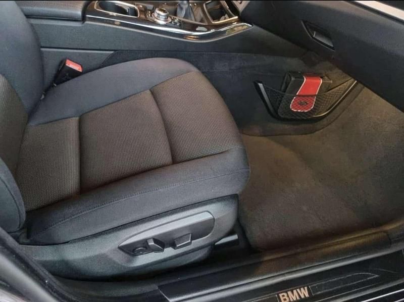 Gebraucht BMW 520 190 PS (139 kW) 2017 Schwarz Kombi