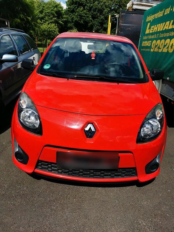 Gebraucht Renault Twingo 75 PS (55 kW) 2011 Rot Kleinwagen