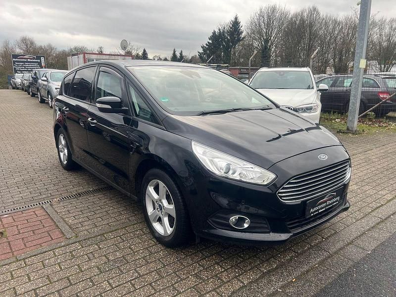 Gebraucht Ford S-MAX Business Edition 160 PS (117 kW) 2017 Schwarz Van / Kleinbus