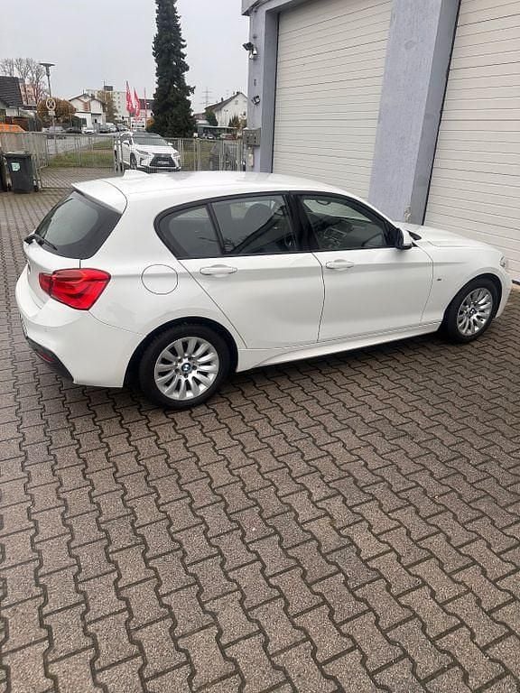 Weiß Gebraucht 2015 BMW 116 M Sport Kleinwagen | 12.000 € (Fairer Preis) - Bild 1/4