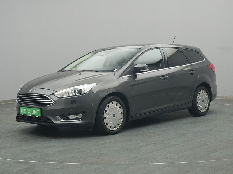 Gebraucht Ford Focus Titanium 105 PS (77 kW) 2018 Grau Kombi