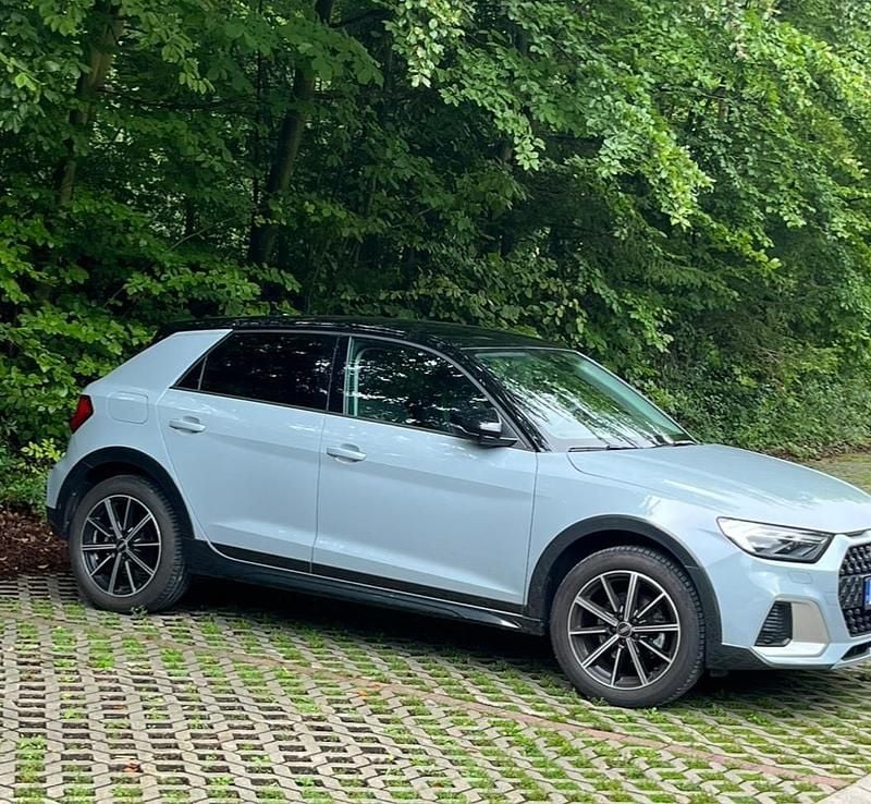 Gebraucht Audi A1 150 PS (110 kW) 2021 Grau SUV