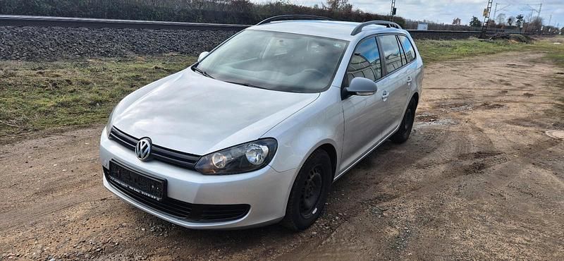 Gebraucht VW Golf VI 105 PS (77 kW) 2010 Silber Kleinwagen