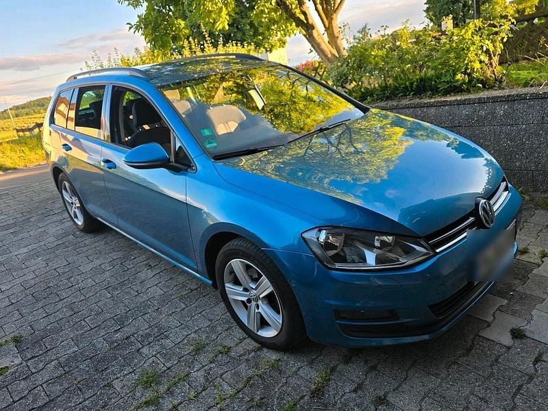 Blau Gebraucht 2014 VW Golf VII Kombi | 12.000 € - Bild 1/4