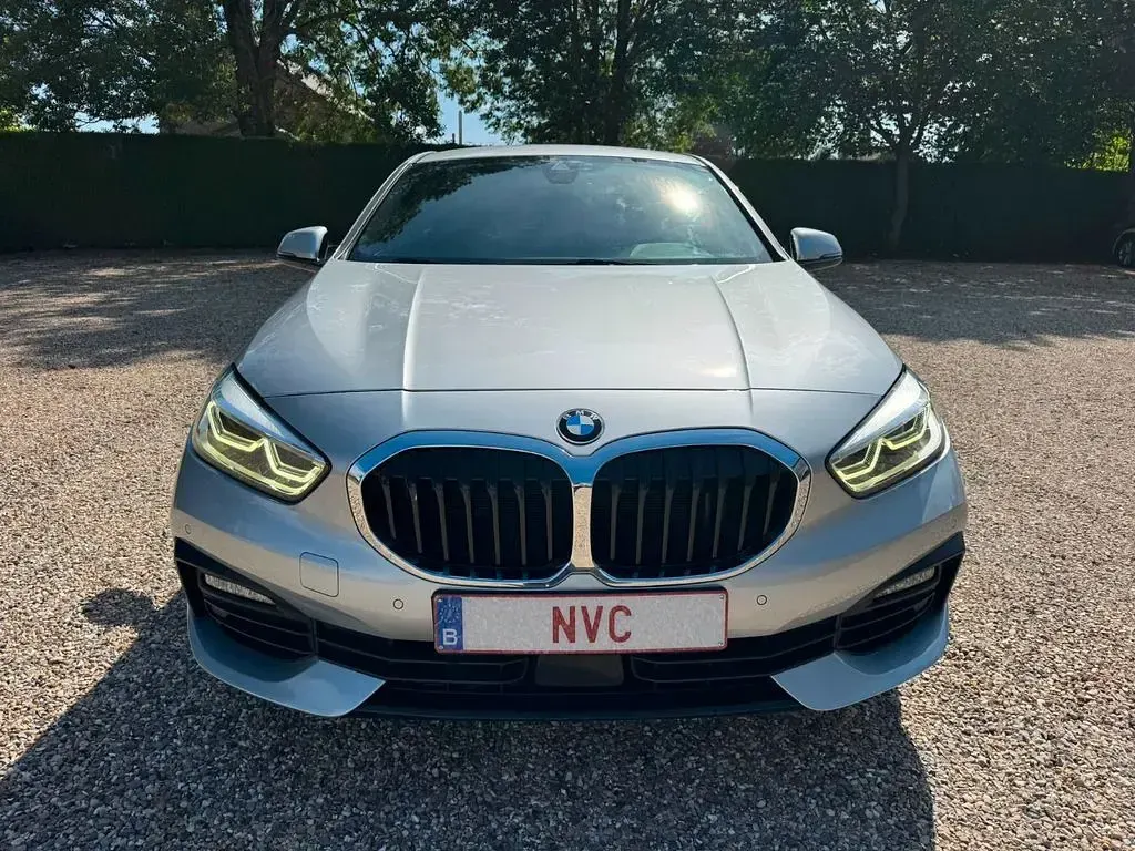 Gebraucht BMW 118 Advantage 136 PS (100 kW) 2021 Silber Kleinwagen
