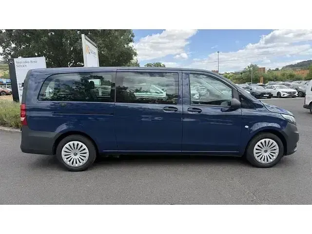 Gebraucht Mercedes Vito 136 PS (100 kW) 2022 Blau Van