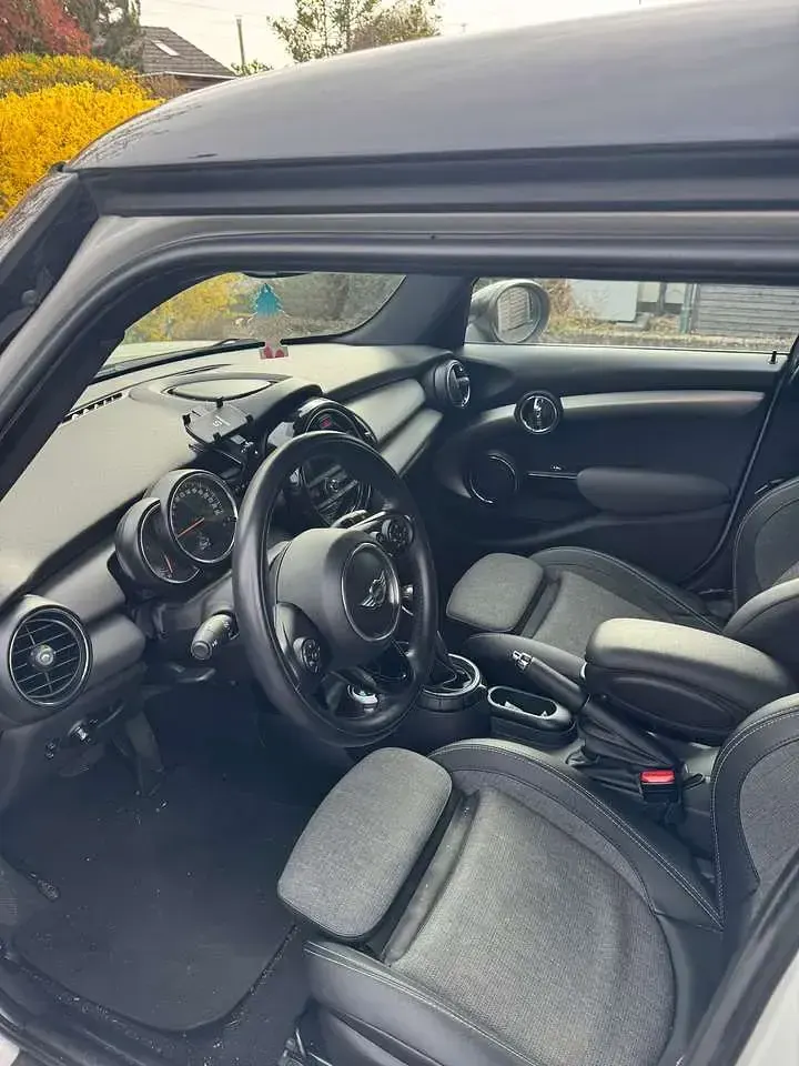 Second-hand Mini Cooper 136 CP (100 kW) 2015 Argintiu Hatchback