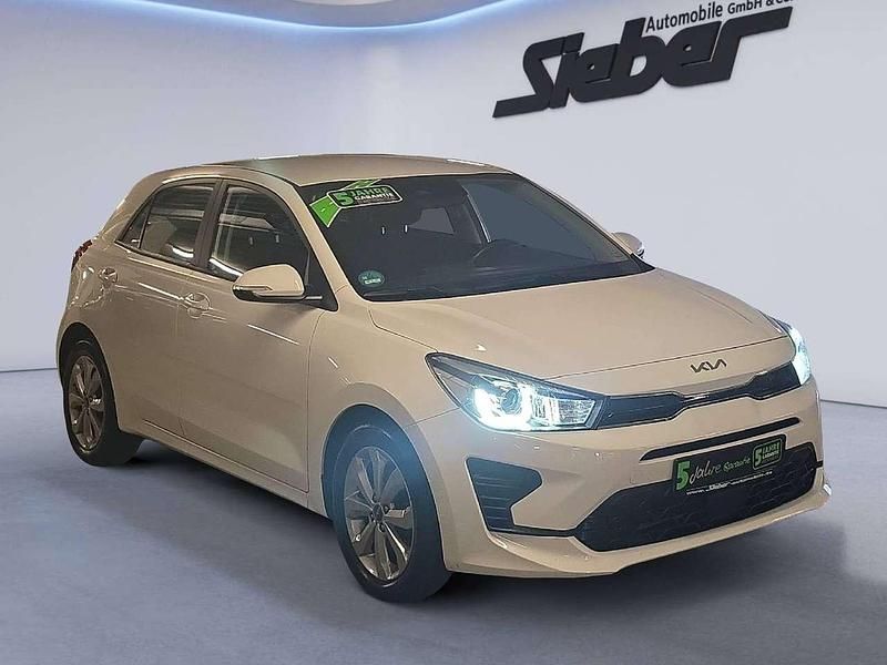 Gebraucht Kia Rio Vision 101 PS (74 kW) 2022 Schneeweiss Kleinwagen