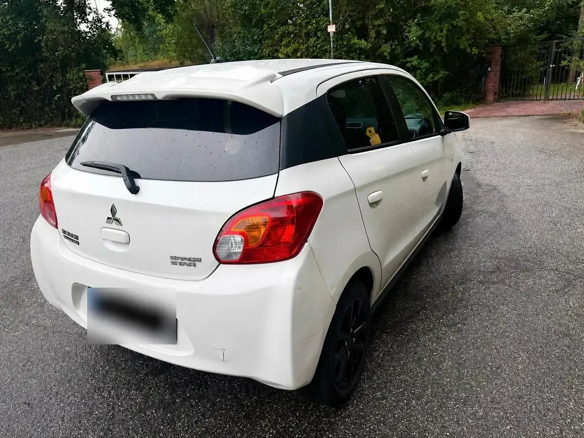 Gebraucht Mitsubishi Space Star 80 PS (58 kW) 2016 Weiß Kleinwagen