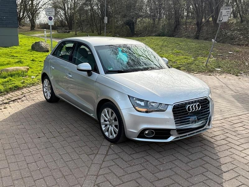 Gebraucht Audi A1 86 PS (63 kW) 2012 Silber Kleinwagen