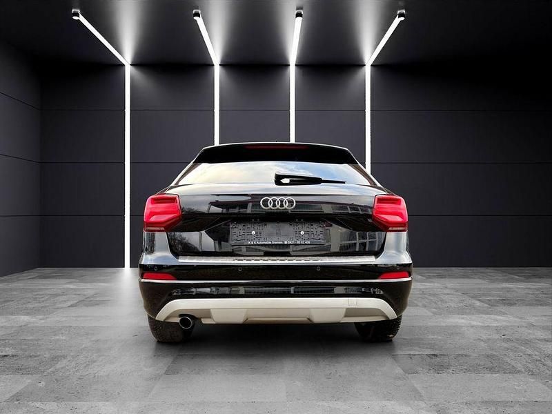 Gebraucht Audi Q2 Design 116 PS (85 kW) 2017 Mythosschwarz (metallic) SUV