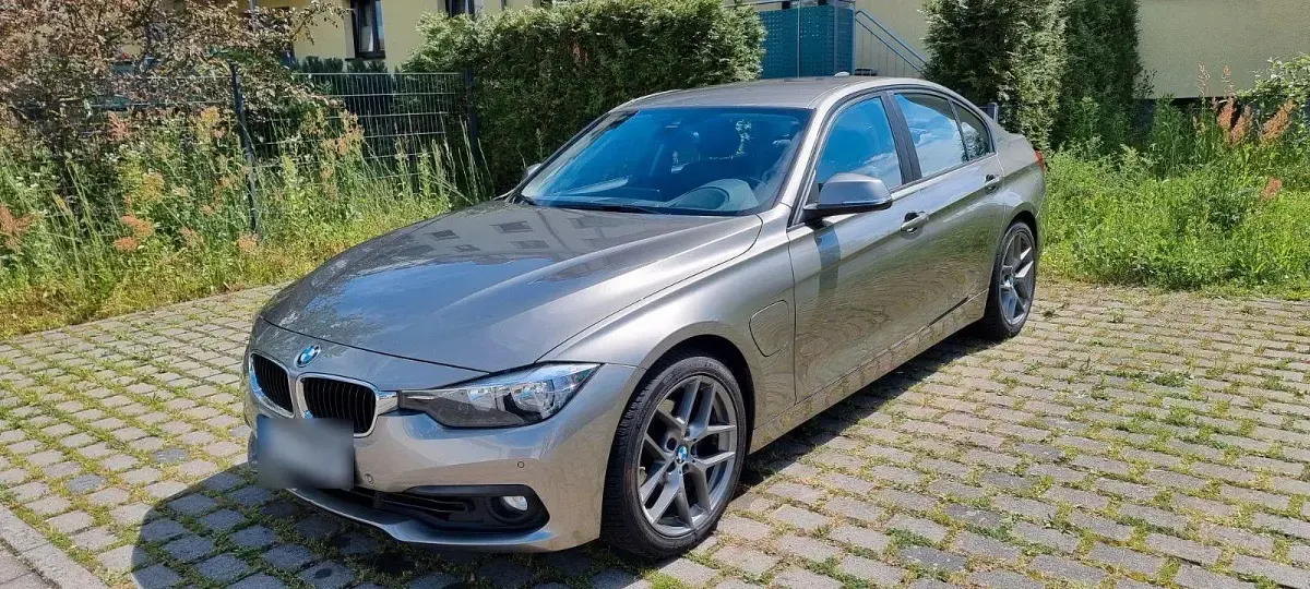 Usata BMW 330e iPerformance 252 CV (185 kW) 2016 Argento Berlina