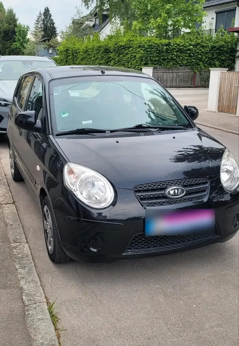 Käytetty Kia Picanto 65 HP (47 kW) 2009 Musta Viistoperä