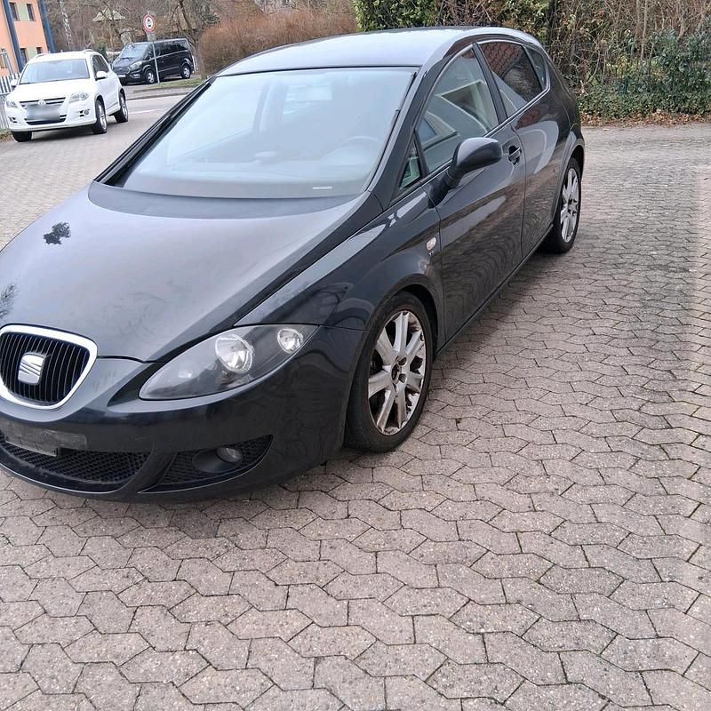 Usado Seat Leon 125 HP (91 kW) 2009 Preto Citadino